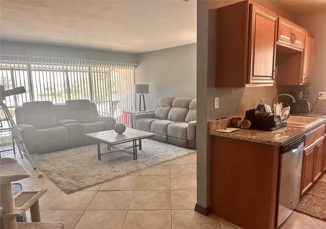 4th image of 2938 Clark Rd #203, Sarasota, FL 34231 | MLS# O6399686