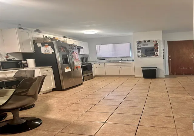3rd image of 2938 Clark Rd #102, Sarasota, FL 34231 | MLS# O6399693