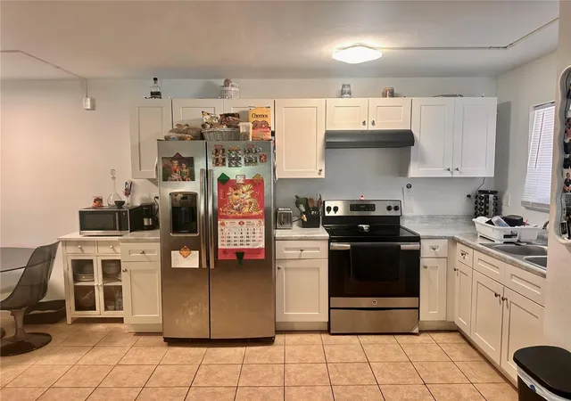 4th image of 2938 Clark Rd #102, Sarasota, FL 34231 | MLS# O6399693