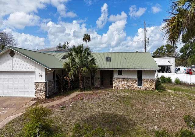 3rd image of 96 E Bayshore Dr, Port Orange, FL 32127 | MLS# O6399695