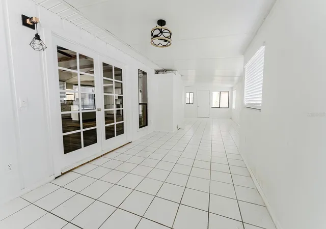 31st image of 96 E Bayshore Dr, Port Orange, FL 32127 | MLS# O6399695