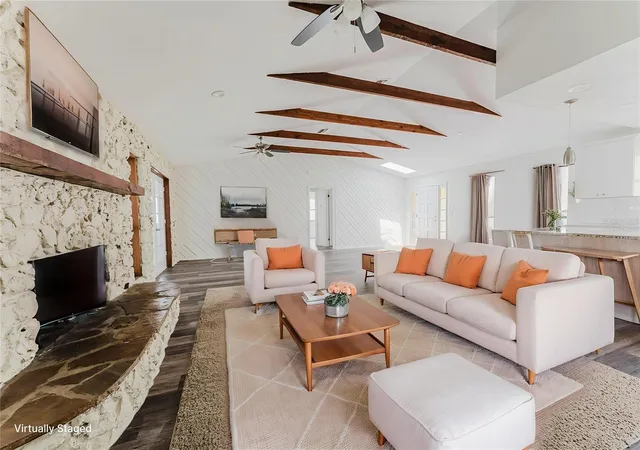 4th image of 96 E Bayshore Dr, Port Orange, FL 32127 | MLS# O6399695