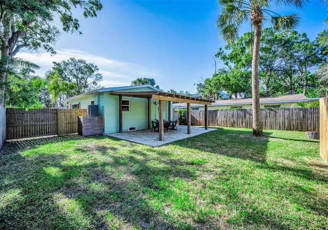 4th image of 315 Bath St, Tarpon Springs, FL 34689 | MLS# TB8498420