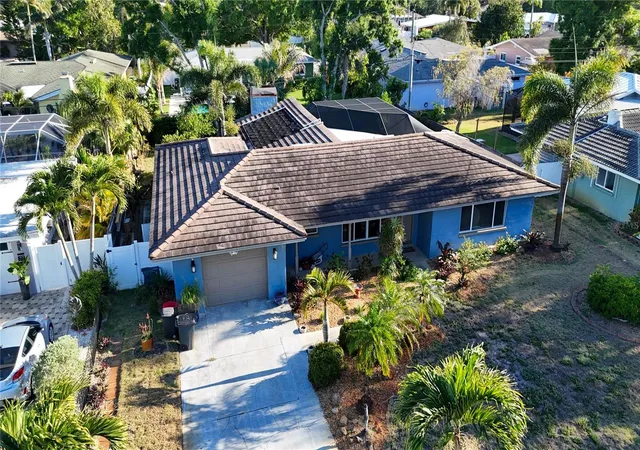 Homes for sale in Belleair Bluffs, FL | 33 Southwind Dr, Belleair Bluffs, FL 33770 | MLS# TB8498460