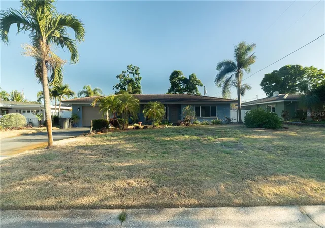 Homes for sale in Belleair Bluffs, FL | 33 Southwind Dr, Belleair Bluffs, FL 33770 | MLS# TB8498460