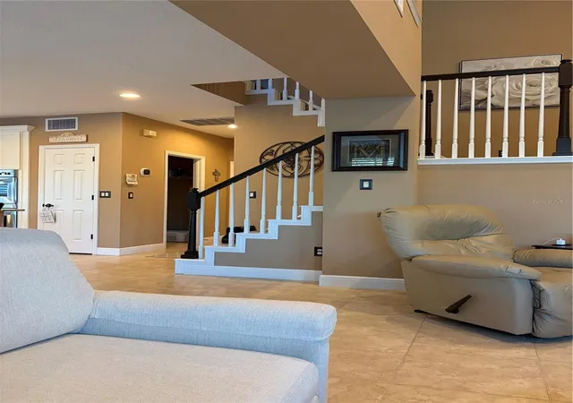 3rd image of 889 Eagle Claw Ct, Lake Mary, FL 32746 | MLS# O6399756