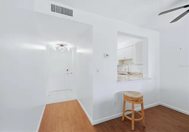 Listing Photo 4 - Condo for sale in building located at 4528 Longwater, SARASOTA, FL 34235 - Unit #35