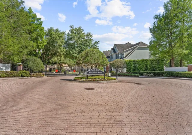 33rd image of 838 Strathmore Dr, Orlando, FL 32803 | MLS# O6399777