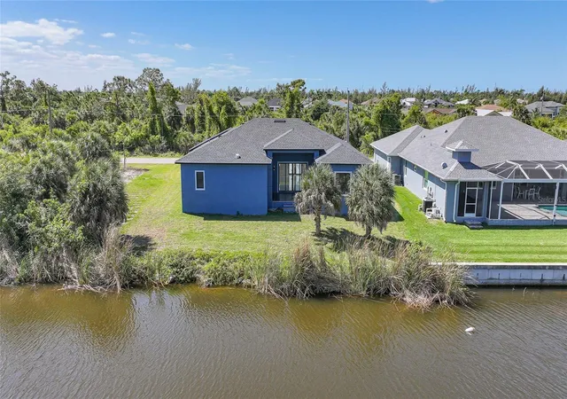 2nd image of 15096 Lakeland Cir, Port Charlotte, FL 33981 | MLS# D6147092