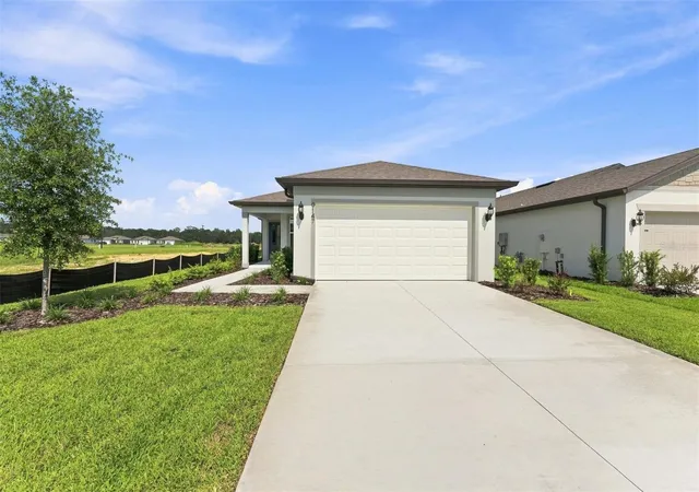 Photo 1 of Single family home for sale at 9147 Newmons Pl, Wildwood, FL 34785 | MLS# TB8498533 | Listing updated on 2026-09-27