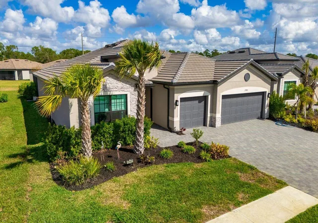 Homes for sale in Fort Myers, FL | 10903 Timber Creek Dr, Fort Myers, FL 33913 | MLS# A4690343