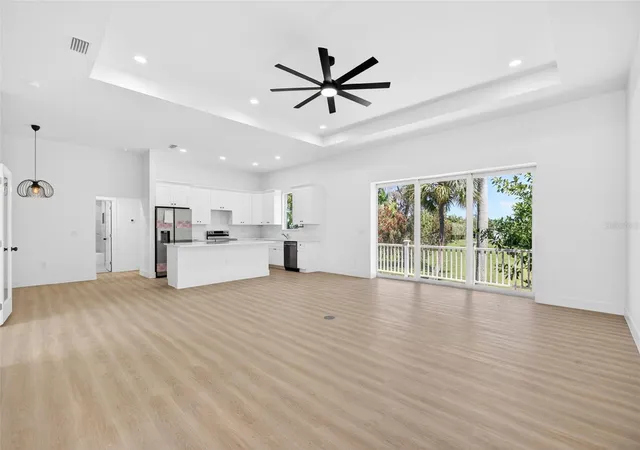 Photo 3 of Single family home for sale at 200 Leach Dr, Punta Gorda, FL 33950 | MLS# C7524966 | Listing updated on 2026-08-05