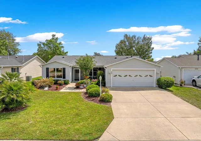 Photo 3 of Single family home for sale at 8354 Se 177th Bartram Loop, The Villages, FL 32162 | MLS# G5111124 | Listing updated on 2026-09-25