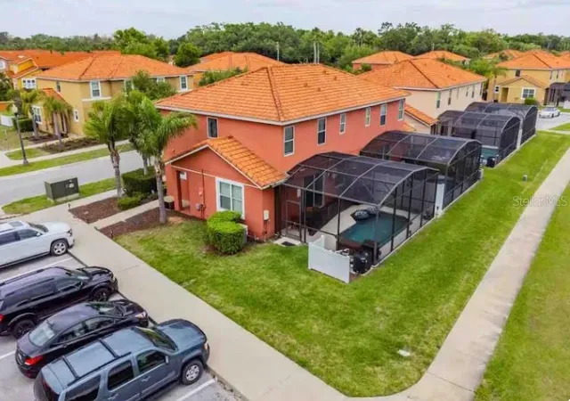 Photo 1 of Townhouse for sale at 471 Las Fuentes Dr, Kissimmee, FL 34746 | MLS# O6399892 | Listing updated on 2026-04-22