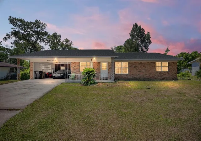 Photo 1 of Single family home for sale at 3200 Ne 10th Street, Ocala, FL 34470 | MLS# OM722951 | Listing updated on 2026-09-21