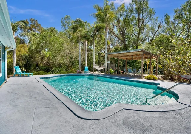 3rd image of 245 Country Circle Dr E, Port Orange, FL 32128 | MLS# A4690367