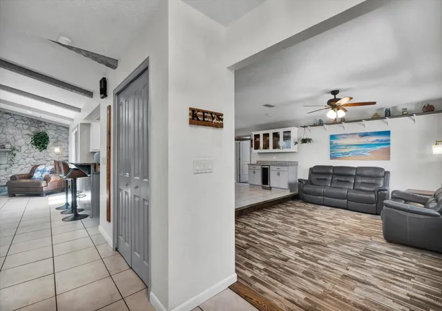 5th image of 245 Country Circle Dr E, Port Orange, FL 32128 | MLS# A4690367