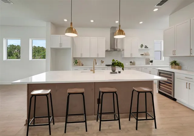 3rd image of 7249 Meadowshade Ct, Sarasota, FL 34241 | MLS# TB8498668