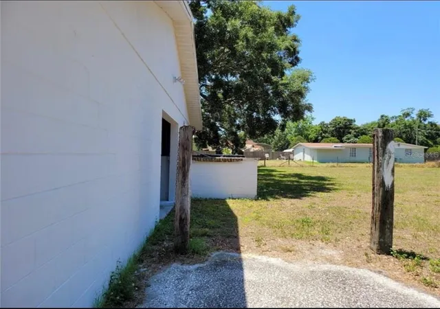 17th image of 1910 Lithia Pinecrest Rd, Valrico, FL 33596 | MLS# TB8498669