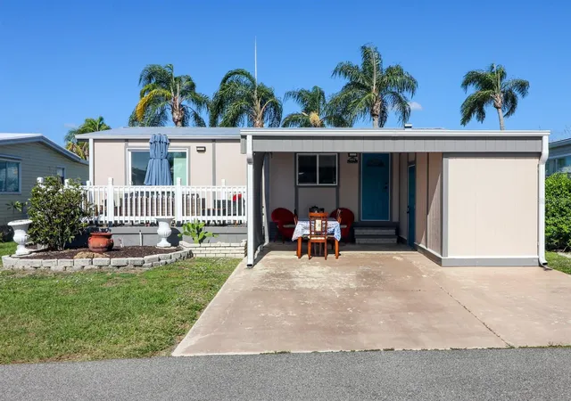 Homes for sale in Port Charlotte, FL | 2100 Kings Hwy #662, Port Charlotte, FL 33980 | MLS# C7524980