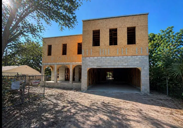 Homes for sale in Tampa, FL | 4414 W Lawn Ave, Tampa, FL 33611 | MLS# TB8498692