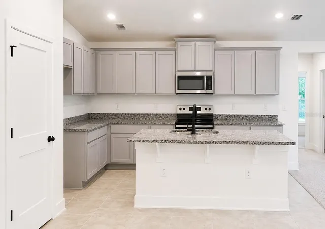 Photo 3 of Single family home for sale at 259 Verny Grv Ln, Leesburg, FL 34748 | MLS# O6399952 | Listing updated on 2026-09-22
