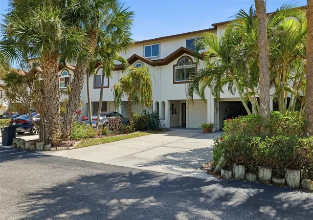 Homes for sale in Tierra Verde, FL | 381 Madeira Cir, Tierra Verde, FL 33715 | MLS# TB8498728