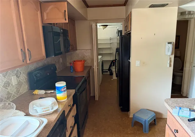 4th image of 240 Windward Psge #1001, Clearwater Beach, FL 33767 | MLS# TB8498732