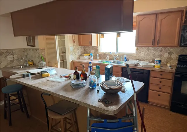 5th image of 240 Windward Psge #1001, Clearwater Beach, FL 33767 | MLS# TB8498732