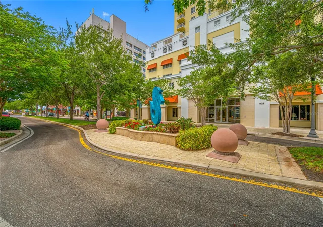 3rd image of 628 Cleveland St #1313, Clearwater, FL 33755 | MLS# TB8498740