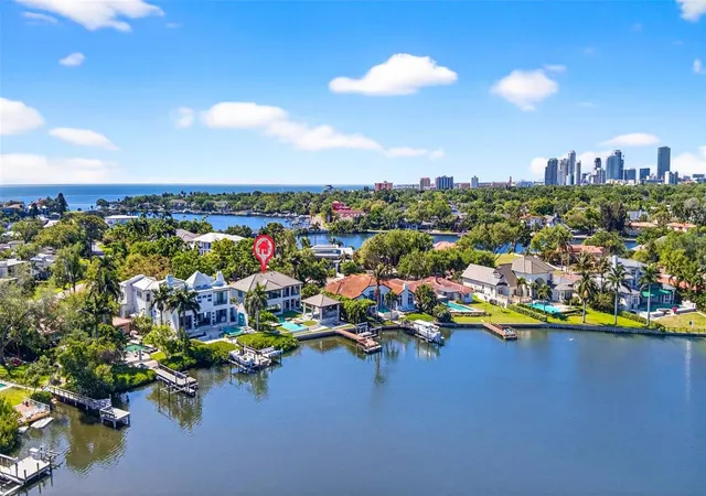 Photo 2 of Single family home for sale at 460 Coffee Pot Riviera NE, Saint Petersburg, FL 33704 | MLS# TB8498747 | Listing updated on 2026-08-27