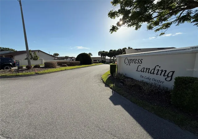 3rd image of 3971 Cypress Lndg W, Winter Haven, FL 33884 | MLS# L4961184