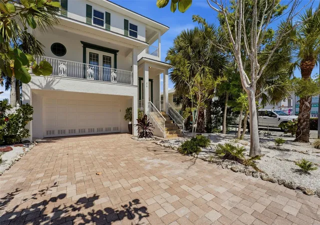 5th image of 418 Pine Ave, Anna Maria, FL 34216 | MLS# A4690403