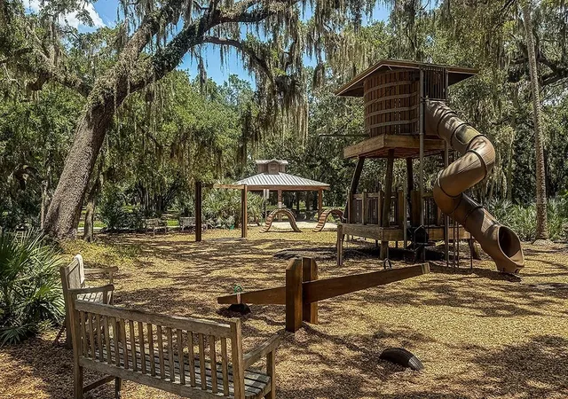 14th image of 529 Moonstone Ct, Groveland, FL 34736 | MLS# O6400019