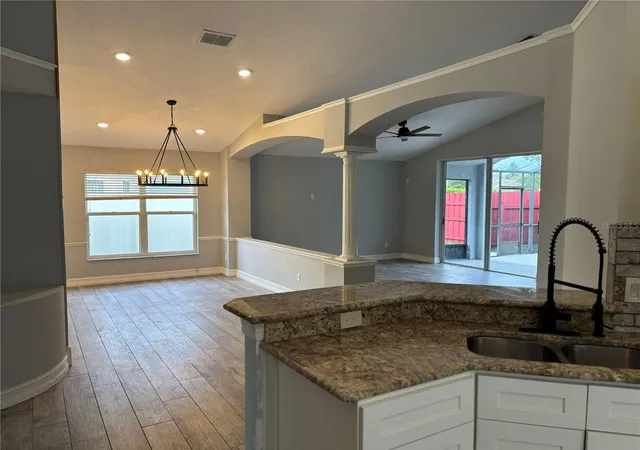 3rd image of 2830 Strand Cir, Oviedo, FL 32765 | MLS# O6400028