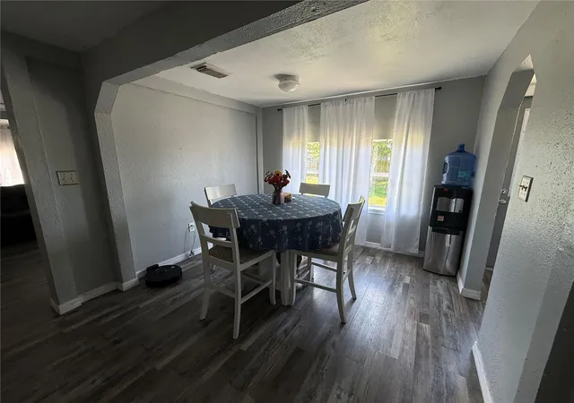 5th image of 4233 Old Us Hwy 41, Ruskin, FL 33570 | MLS# TB8498783