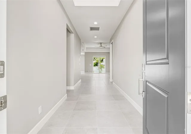 4th image of 141 Swan Dr, Rotonda West, FL 33947 | MLS# TB8498786