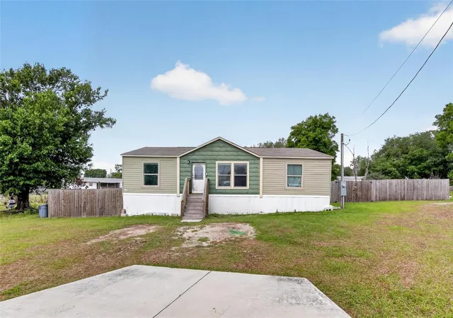 Homes for sale in Mulberry, FL | 3991 Shady Ct, Mulberry, FL 33860 | MLS# TB8498790