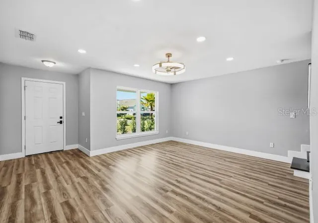 Photo 4 of Sale Pending at 728 Belvoir Dr, Davenport, FL 33837 | MLS# O6400057 | Listing updated on 2026-09-03