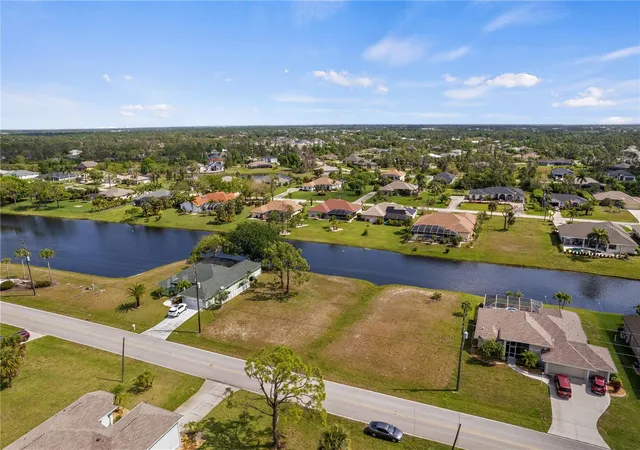 Photo 2 of Land for sale at 805 Rotonda Cir, Rotonda West, FL 33947 | MLS# A4690428 | Listing updated on 2026-04-17