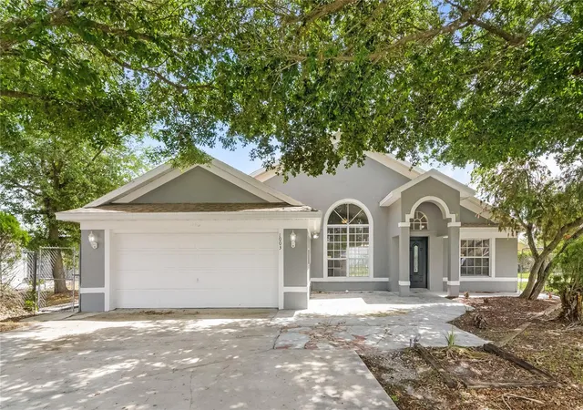 Homes for sale in Kissimmee, FL | 1003 Dorking Wy, Kissimmee, FL 34758 | MLS# TB8498798