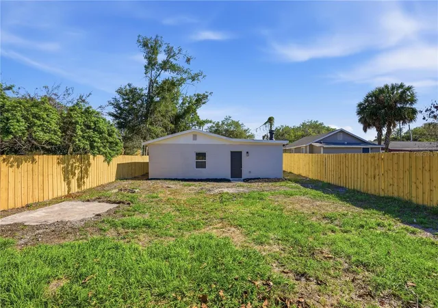 Homes for sale in Sanford, FL | 1304 W 16th St, Sanford, FL 32771 | MLS# O6400065