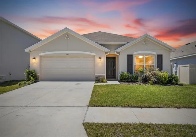 5th image of 3255 Silver Date Dr, Wimauma, FL 33598 | MLS# TB8498826
