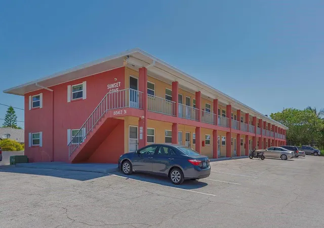 3rd image of 8567 W Gulf Blvd #3N, Treasure Island, FL 33706 | MLS# TB8498831