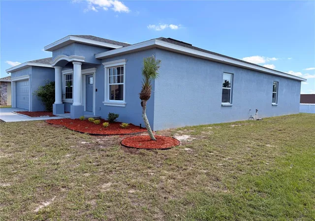 Photo 3 of Single family home for sale at 1192 Normandy Hts Cir, Winter Haven, FL 33880 | MLS# L4961188 | Listing updated on 2026-08-19