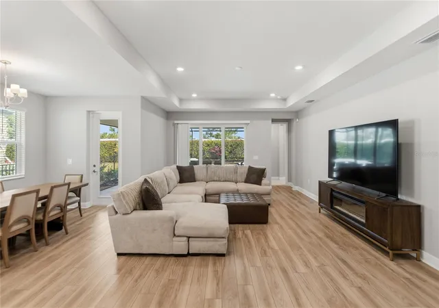Photo 4 of Single family home for sale at 17526 Savory Mist Cir, Bradenton, FL 34211 | MLS# A4690450 | Listing updated on 2026-09-23