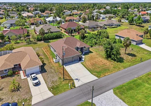 3rd image of 119 Long Meadow Ln, Rotonda West, FL 33947 | MLS# O6400126