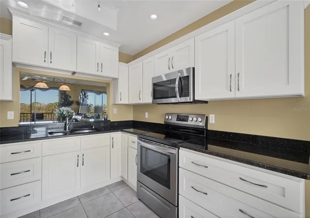 Photo 3 of Condo for sale at 9610 Club S Cir #4207, Sarasota, FL 34238 | MLS# A4690465 | Listing updated on 2026-08-05