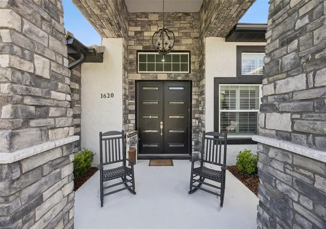 Homes for sale in Clermont, FL | 1620 Bowman St, Clermont, FL 34711 | MLS# O6400144