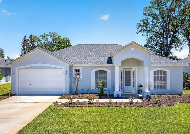 Photo 2 of Sale Pending at 341 Mariners Gate Dr, Edgewater, FL 32141 | MLS# V4948571 | Listing updated on 2026-08-11